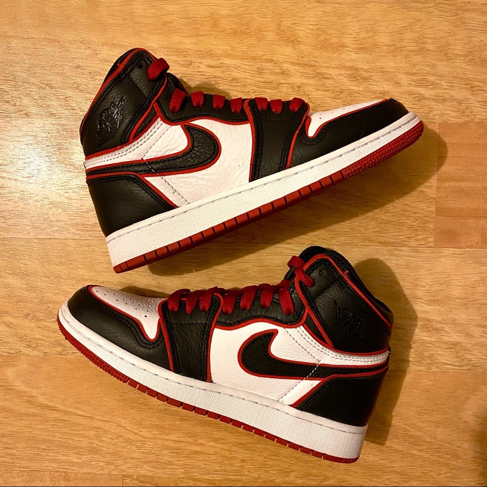 Air Jordan 1 Retro High OG GS Bloodline